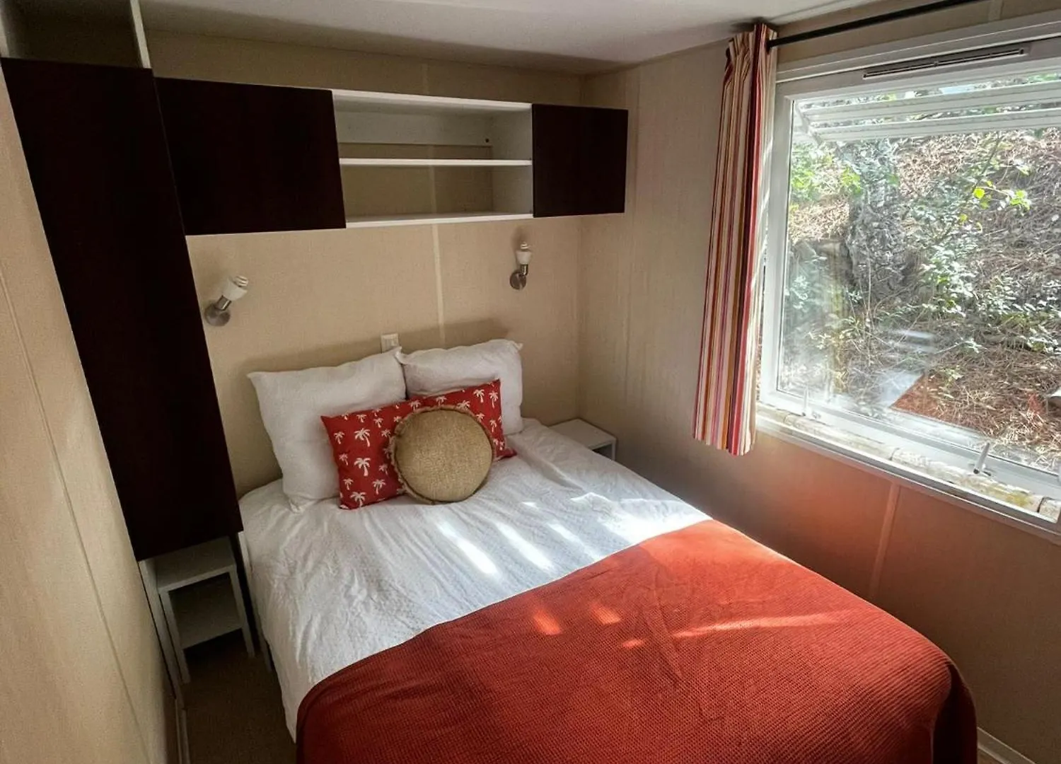 Mobilehome Lei Suves Cote D'Azur Roquebrune-sur-Argens France